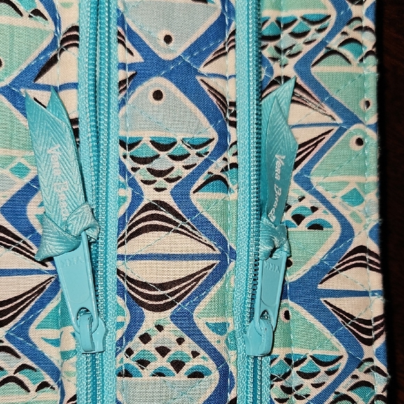 Vera Bradley Aqua and Blue Geometric Crossbody Bag - Picture 6 of 7